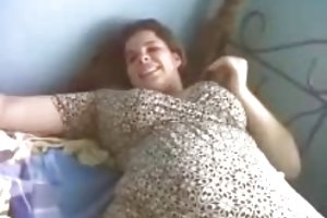 剃色情管的视频服务的成熟女人