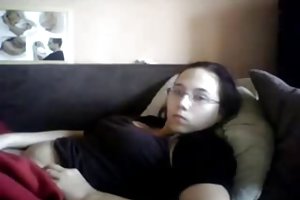 妇女的他妈的看老人的乳房救济的温柔