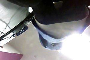 沼泽的屁股无皱的裤子意大利业余